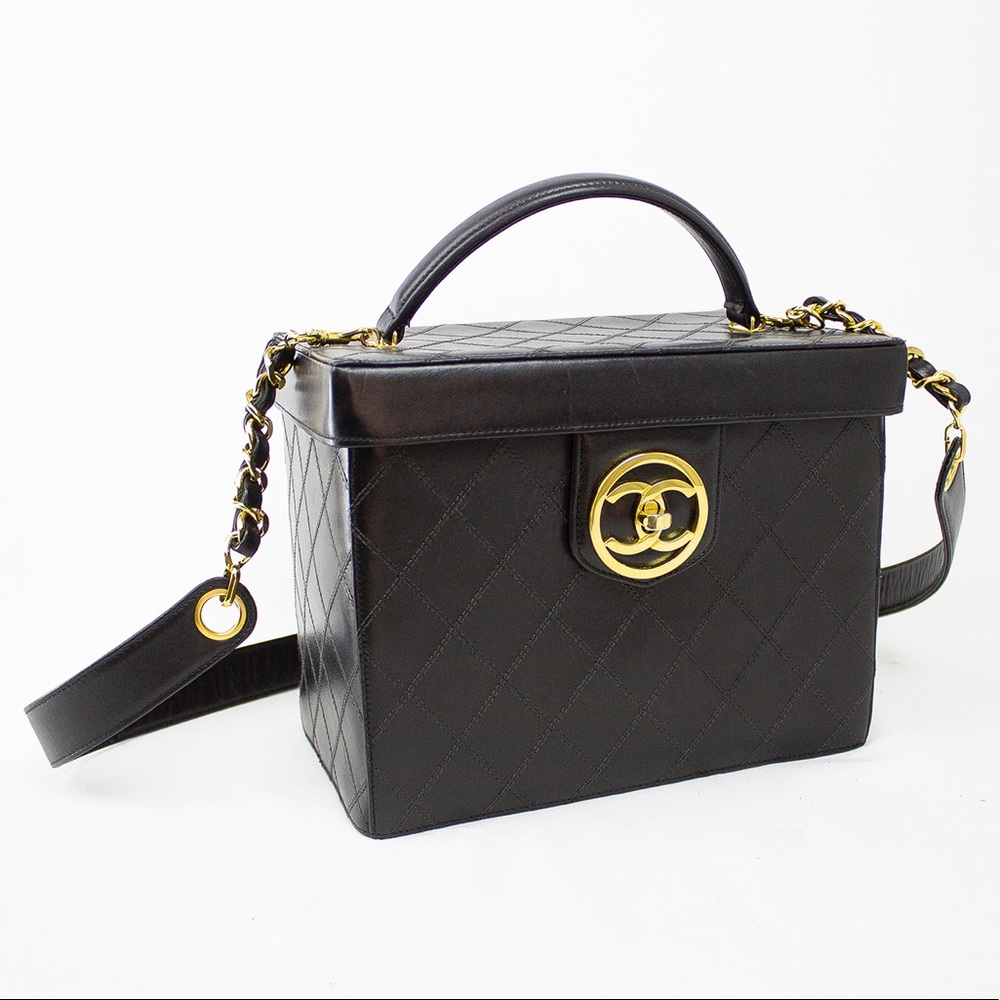 RARE CHANEL SQUARE BOX QUILTED HANDBAG - Picture 3 of 8